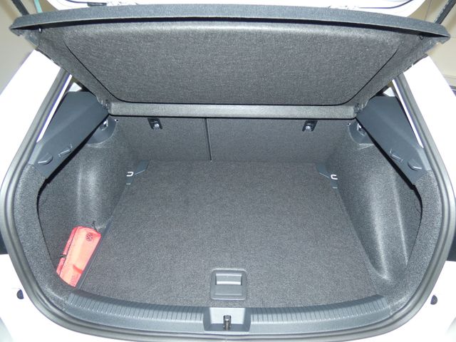 Taigo 1.0 TSI LIFE AIDPro SHZ KLIMA PDC LED