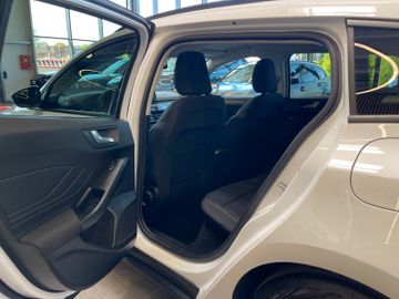 Ford Focus Turnier Cool & Connect 1.5 TDCi*NAVI*LED*