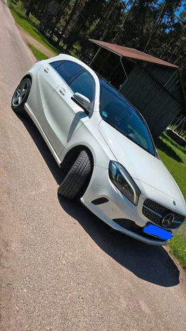 MERCEDES-BENZ A 180