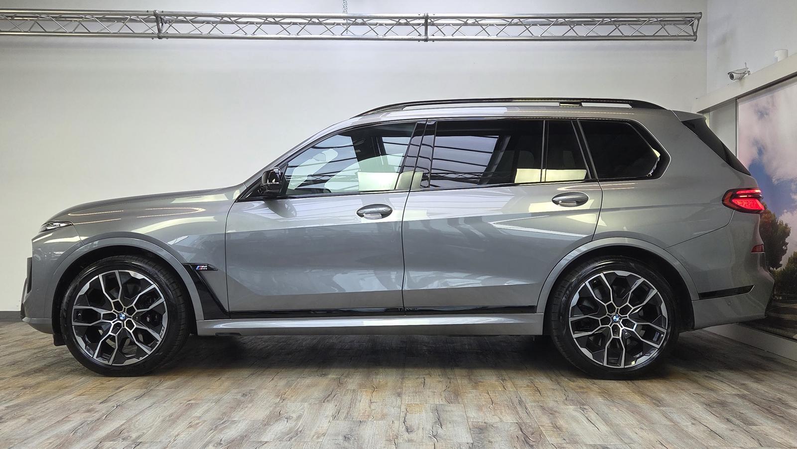 BMW X7 M60i Kristall Sky DrivePro AHK ACC Sitzlüft.