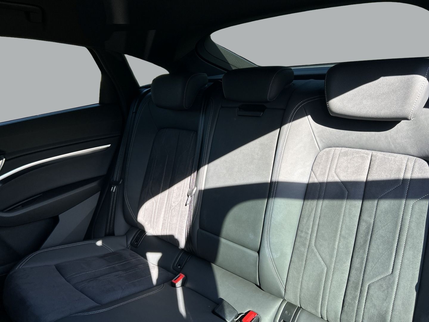 Audi Q8 e-tron Sportback 50 Luftfederung AD Niveau AH foto 12