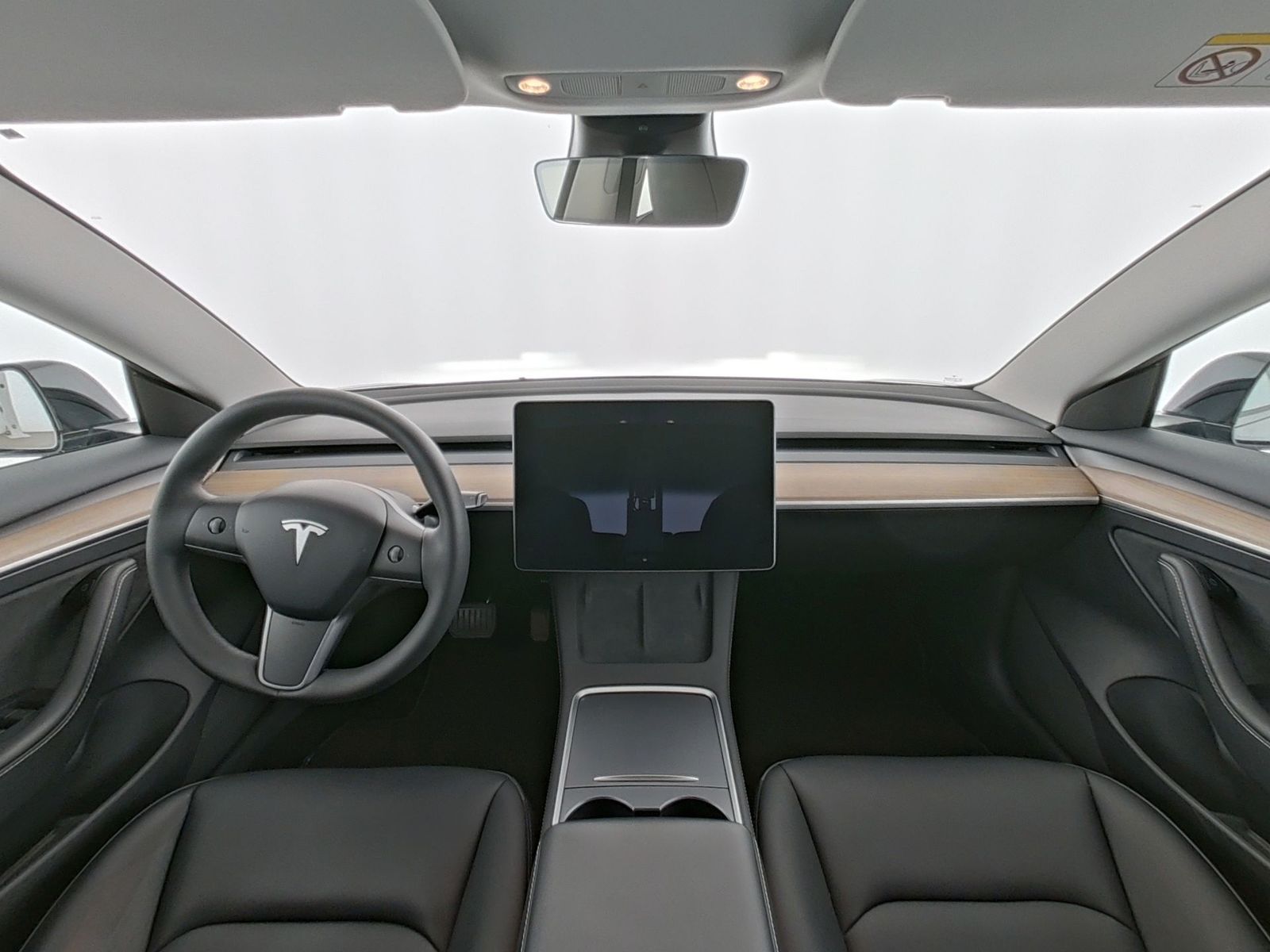 Tesla Model 3 - Bild 15