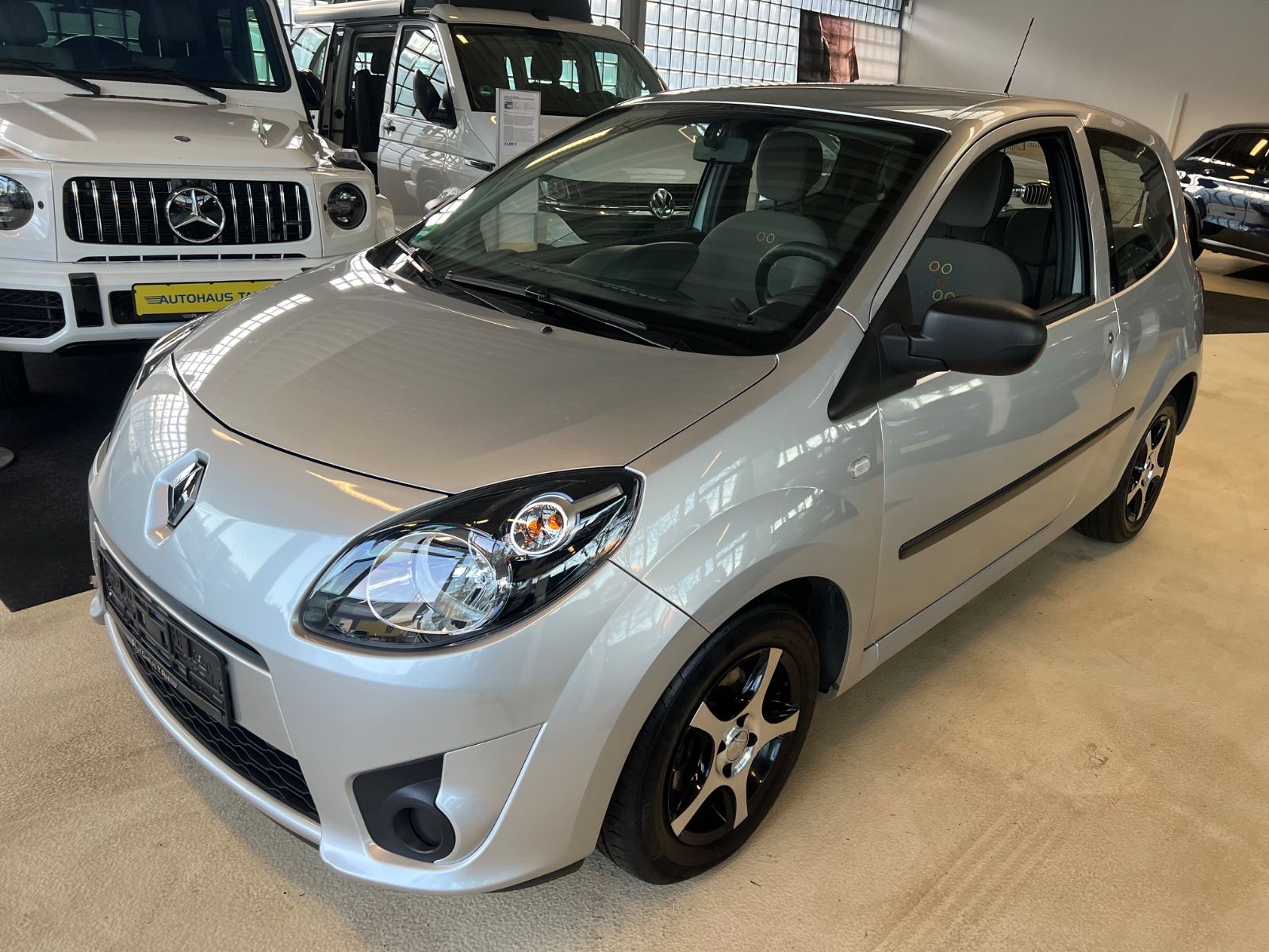 Fahrzeugabbildung Renault Twingo Authentique AUTOMATIK * 1.HAND *