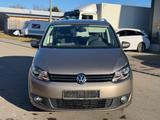 Volkswagen Touran 1.4 TSI Life*1-HAND*KD-NEU*PANORAMA*TÜV* - Volkswagen Touran mit Benzin-Antrieb: Kombi