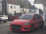 Ford Focus Lim. ST-Line *NAVI*KAMERA*DESIGN PAKET* - Ford Focus: ST Line Design