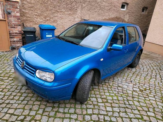 Volkswagen Vw Golf 4 1,6 Generation mit Getriebeschaden