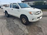 Toyota Hilux 2.5 D4D 120CV 4x4 Cab. Corta - gebrauchte Toyota Hilux aus dem Jahr 2008