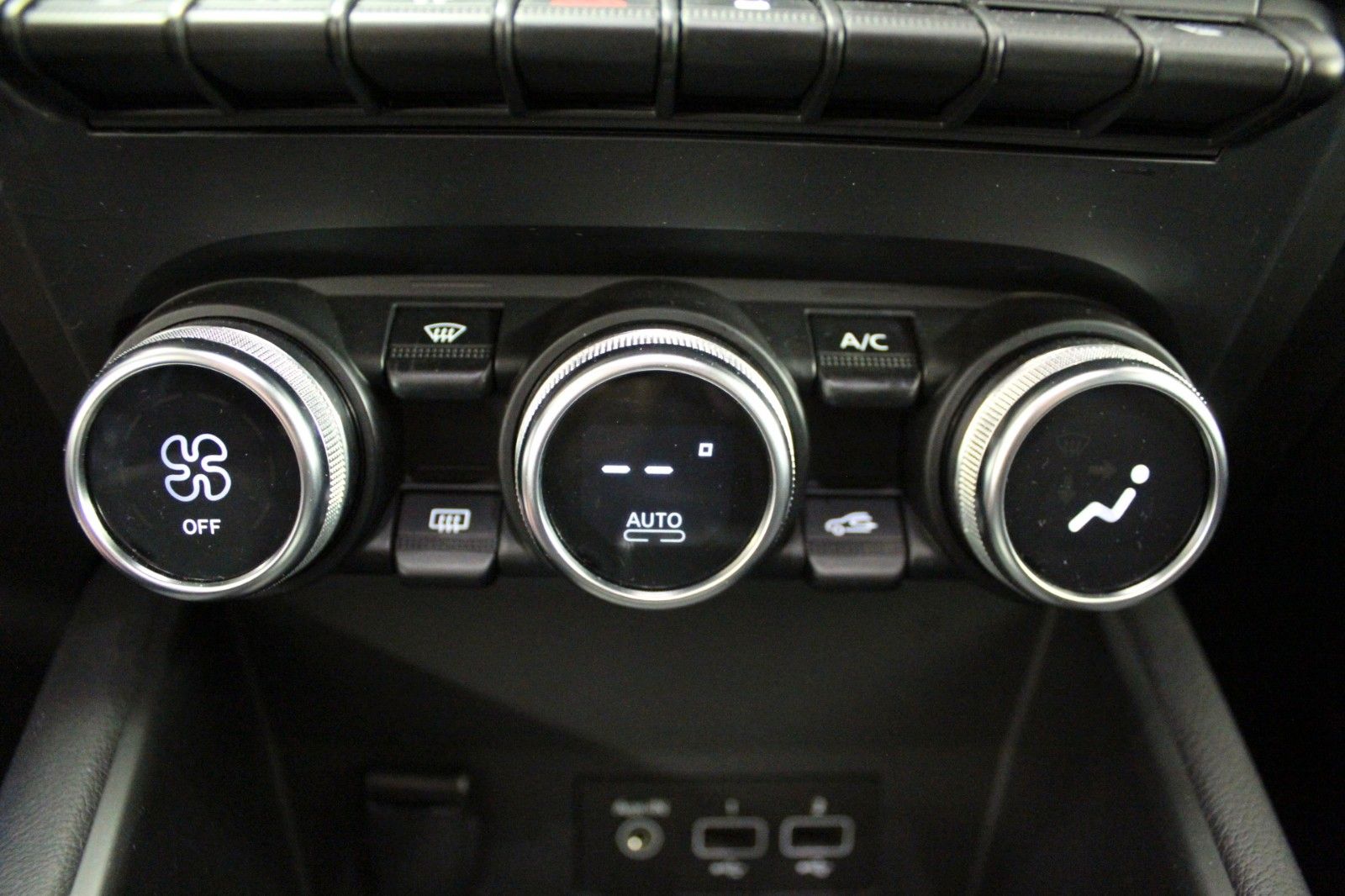 Fahrzeugabbildung Renault Captur E-Tech Plug-in 160 Plug in Hybrid