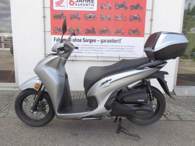 Honda SH350i mit Smart Top Box