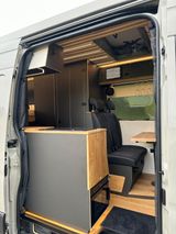 Mercedes-Benz Sprinter 4x4 / 4 Personen / 920 ah LiFePo4 - Offers matching your search criteria