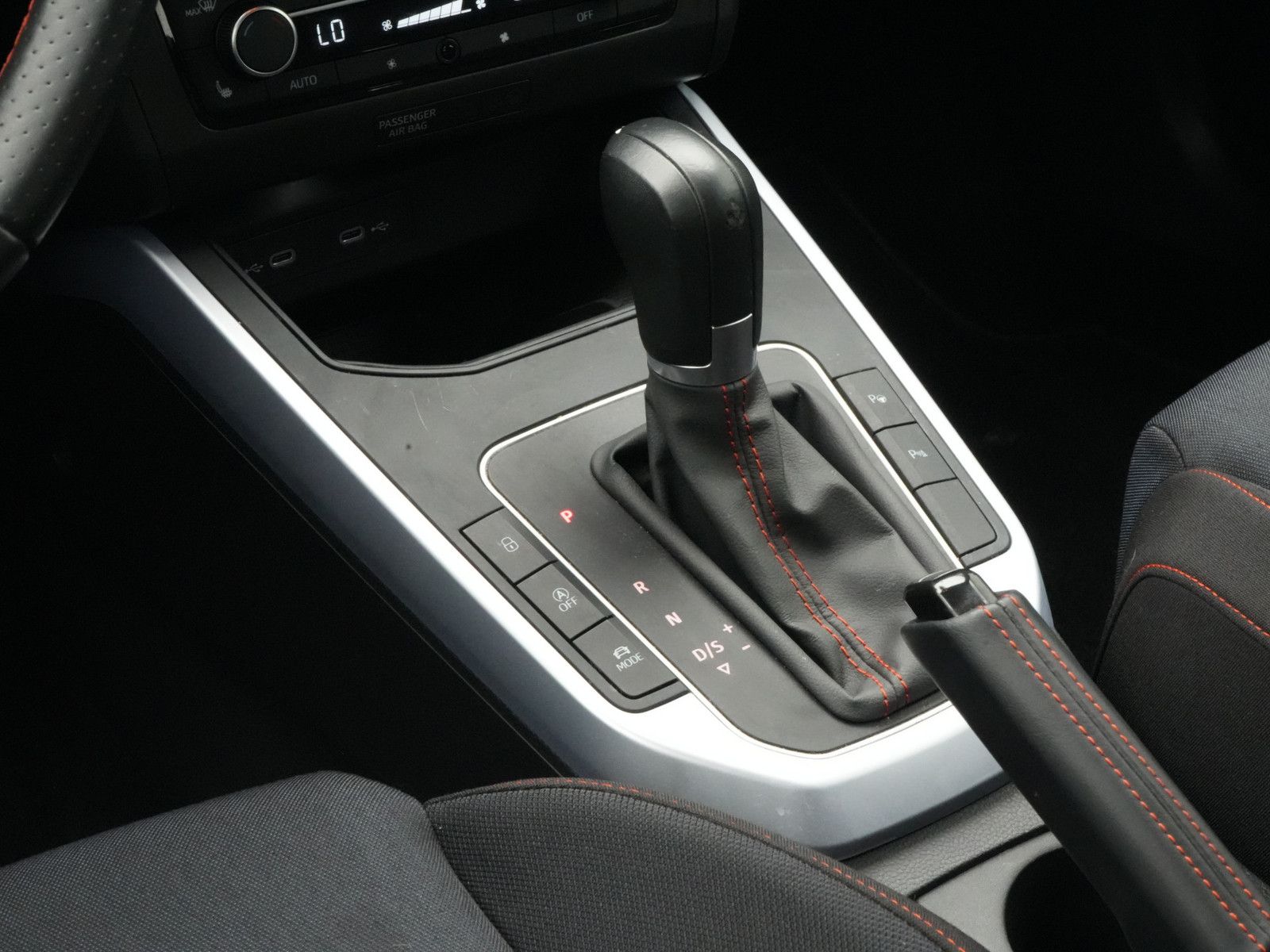 Seat Arona - Bild 10