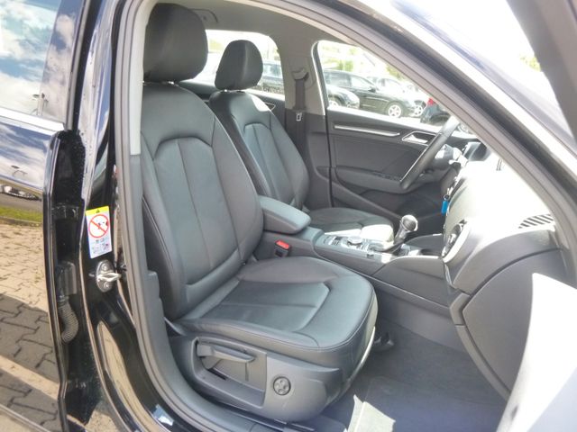 Fahrzeugabbildung Audi A3 Sportb 35 TFSI design >AUT/LEDER/NAV/Sitzheiz