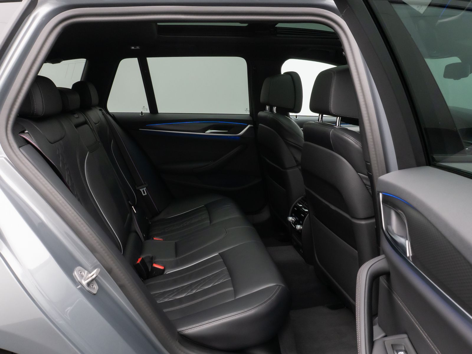 Fahrzeugabbildung BMW 540d xD M SportPro Panoram Kamera Laser HUD HiFi