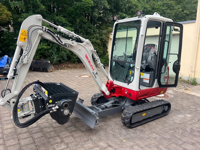 Takeuchi TB 320 PoweriltHS01 Kabine,  2,2t
