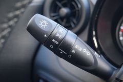 HYUNDAI i10 1.0Trend AUT-KLIMA-ALU+WR-NAVI-SHZG-TEMPOMAT