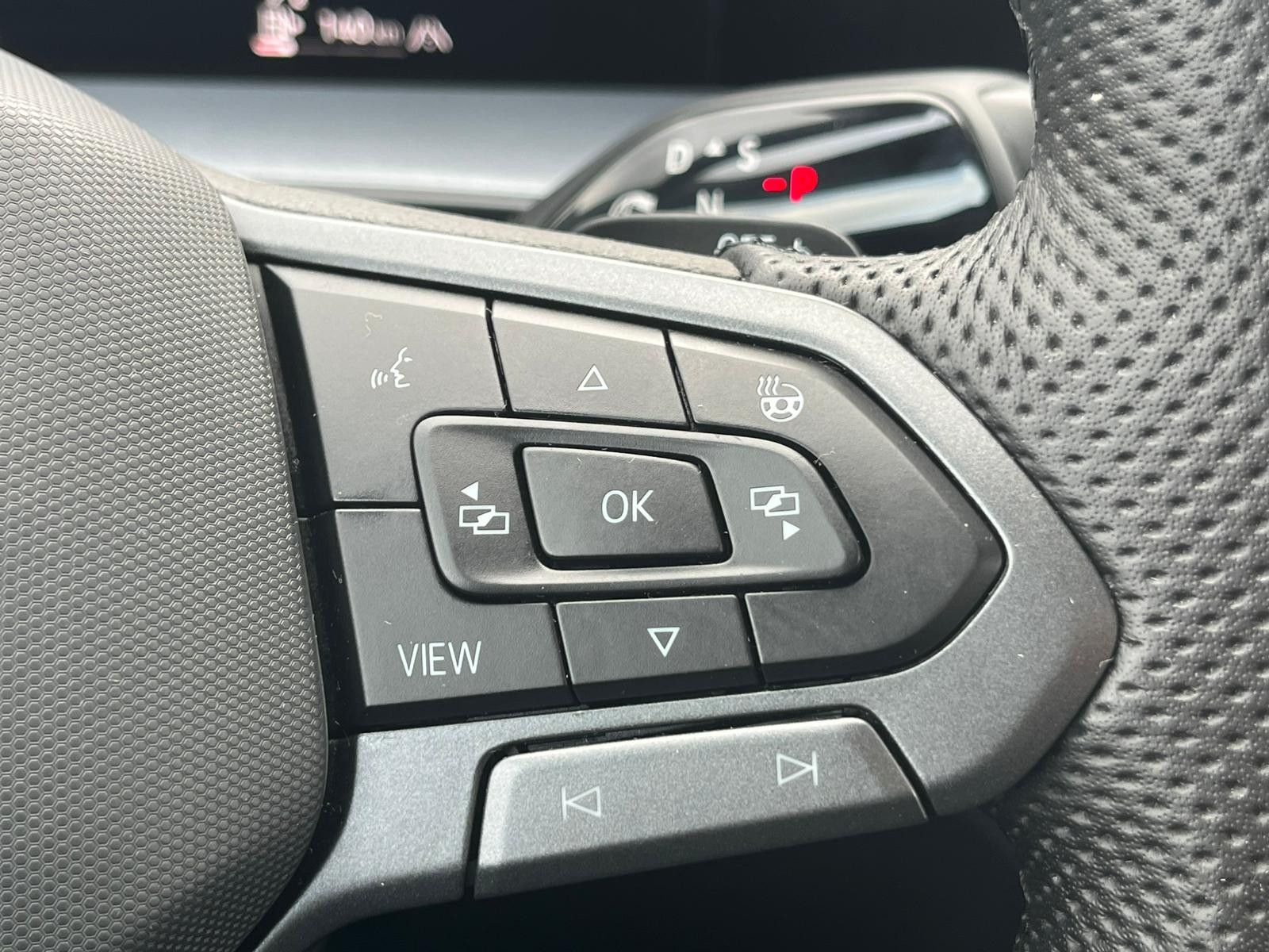 Изображение автомобиля Volkswagen Tayron 2.0 TDI 4M R-Line BLACK*7Si*MATRIX*PANO