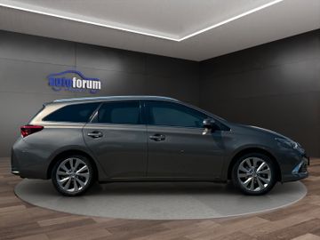 Toyota Auris Touring Sports - 7
