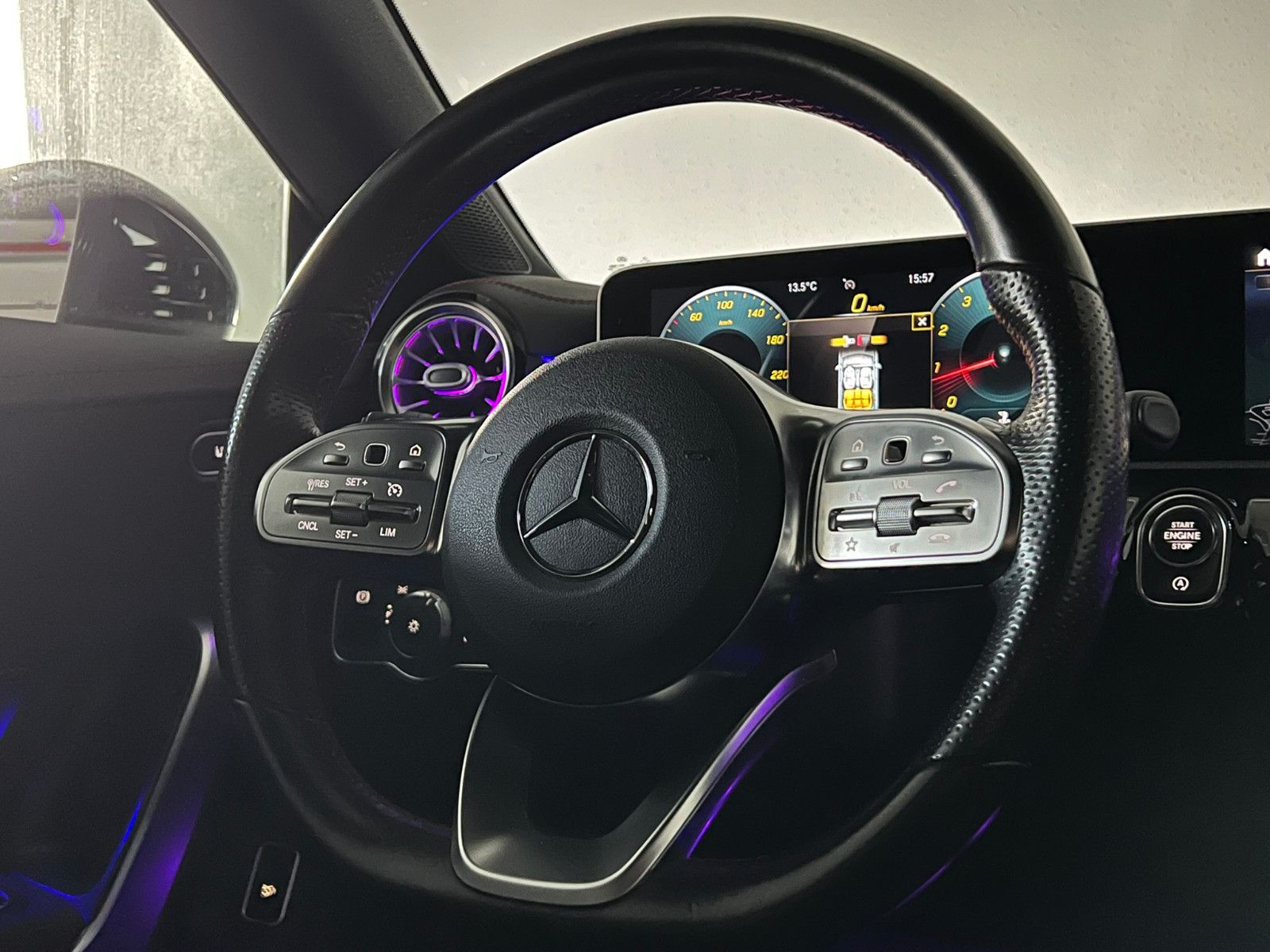 Fahrzeugabbildung Mercedes-Benz CLA 250 AMG-LINE/LED/VIRTUAL COCKPIT/AMBIENTE+