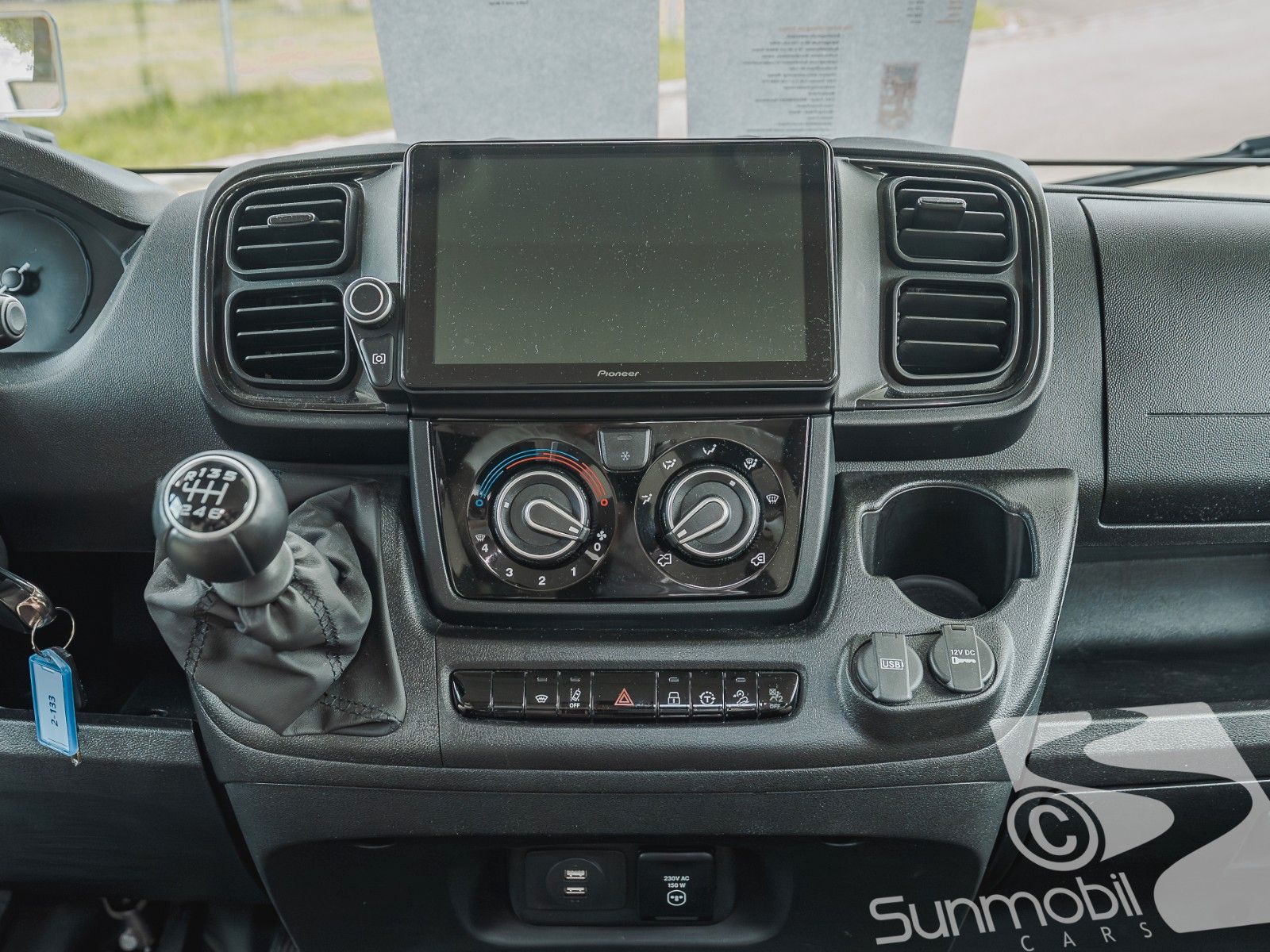 Fahrzeugabbildung Weinsberg CaraHome 650 DG Navi RFK Markise