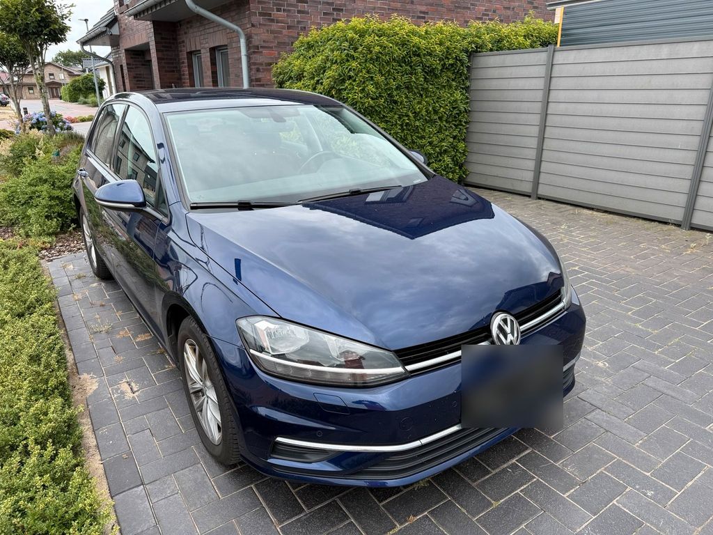 Image of Volkswagen Golf
