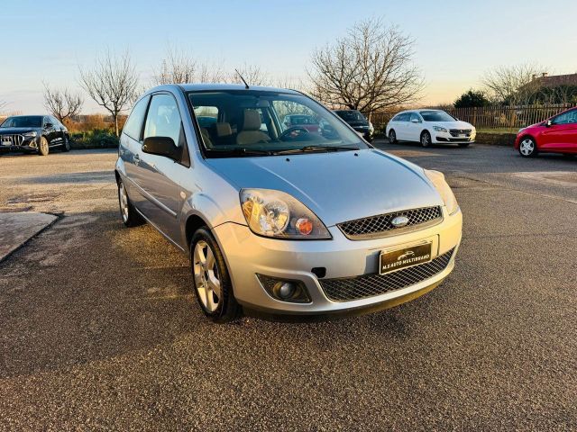 Ford Fiesta 1.2 benzina 2007 160.000km neo paten