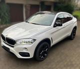 BMW X6 xDrive 50 i *XENON*HUD*NAVI*SHZ*STHZ* - BMW X6 von privat