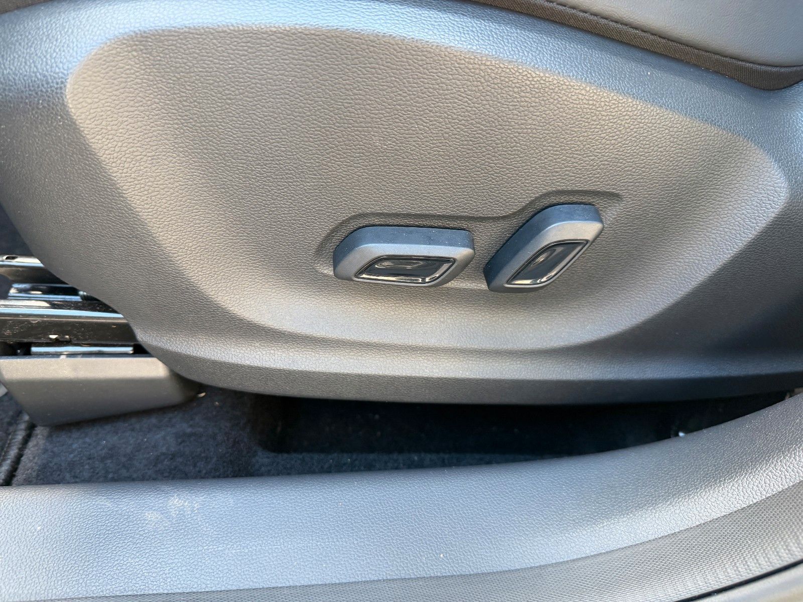 Fahrzeugabbildung MG ZS Luxury Leder+360°Kamera+LED+Carplay+DAB+TOTW