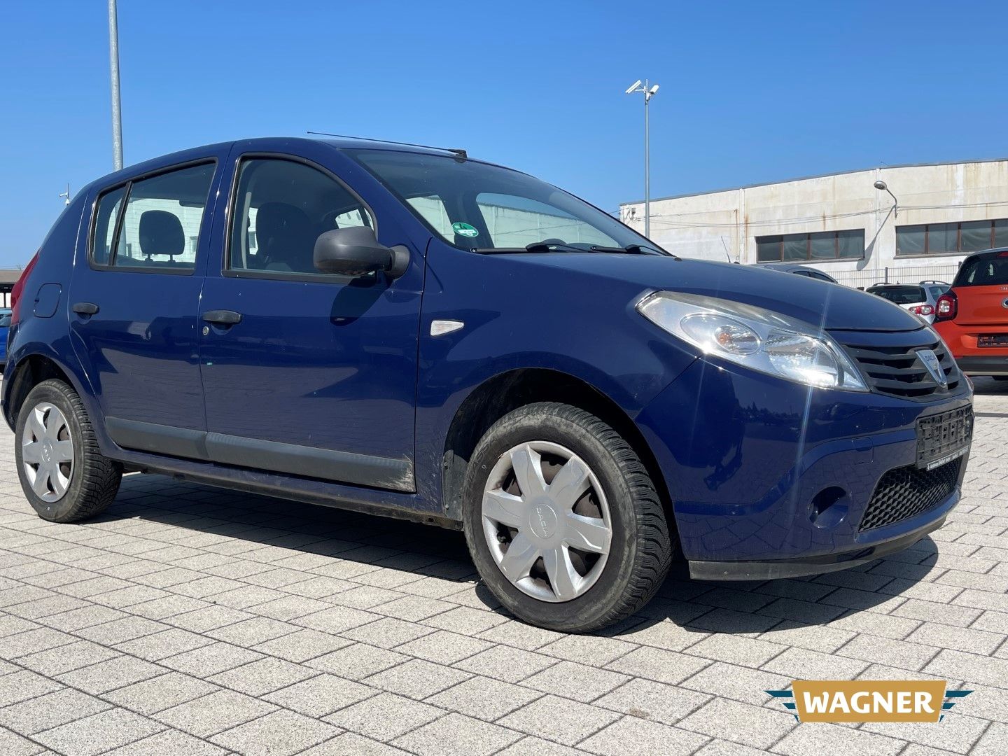 Fahrzeugabbildung Dacia Sandero Ambiance 1.4 MPI wenig Kilometer