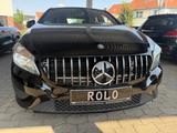 Mercedes-Benz A 180 AMG Optik Paket Navi Leder Allwetter LED - Mercedes-Benz mit Benzin-Antrieb: Limousine, 180 AMG Paket