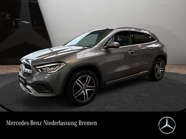 MERCEDES-BENZ GLA 200 4M Progr OFF-ROAD/Kam/Pano/LED/Ambi/AHK