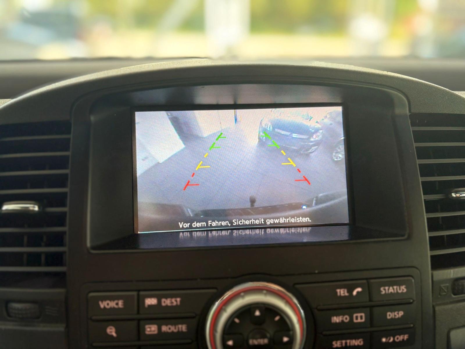 Nissan Navara Double cabine 3.0 231ch - Attelage - Régulateur - Ecran tactile - Sièges chauffants