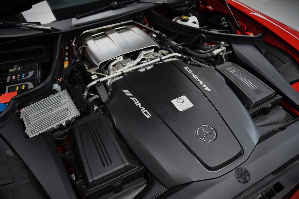 Mercedes-Benz AMG GT R