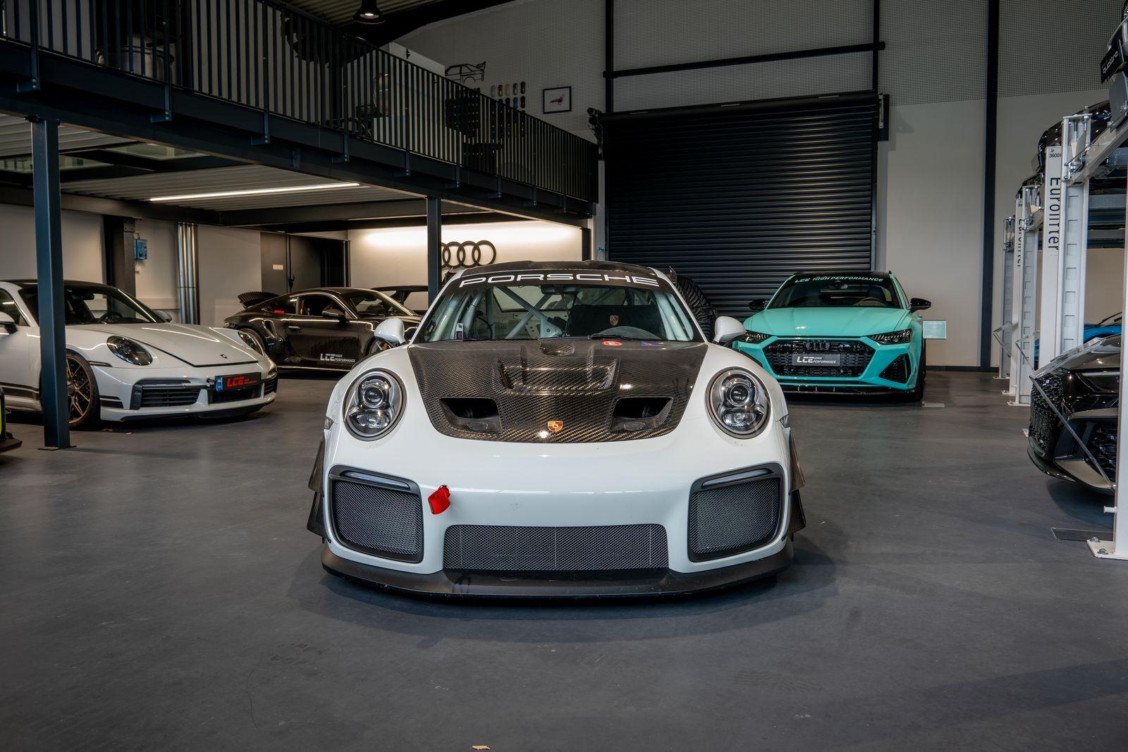 Porsche GT2 RS Clubsport #169 of 200