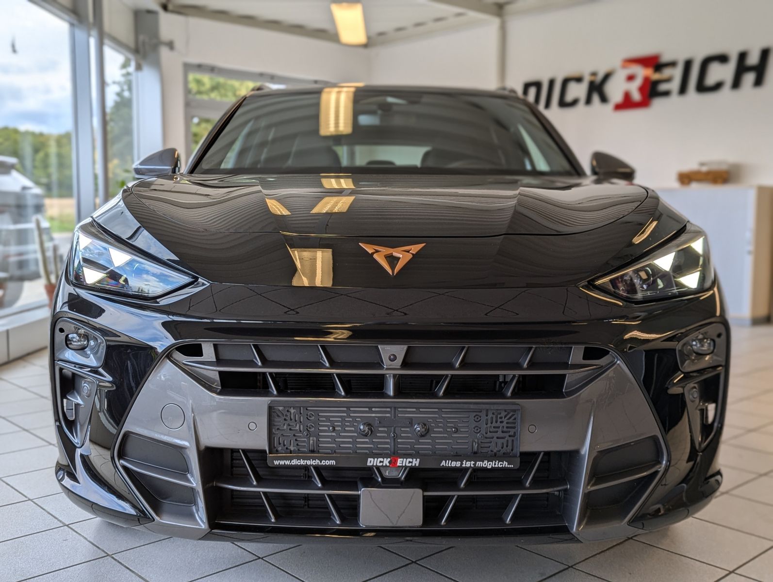 CUPRA Terramar 1.5eTSI HUD DCC Matrix Pano Sennh. 20" - Image 2