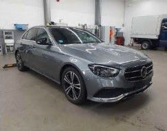Fahrzeugabbildung Mercedes-Benz E 220d Avantgarde+DistrPlus+Pano+AHK+Ambiente+