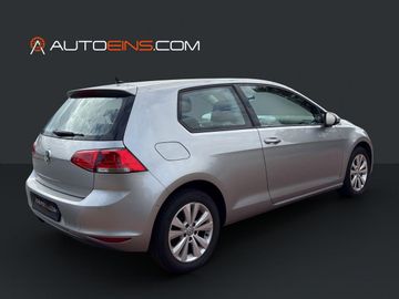 Volkswagen Golf - 6