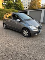 Mercedes-Benz Mercedes A 160, Tüv neu, Service neu, Reif... - Mercedes-Benz A 160 in Freiburg