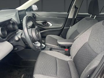 Toyota Yaris Cross - 12
