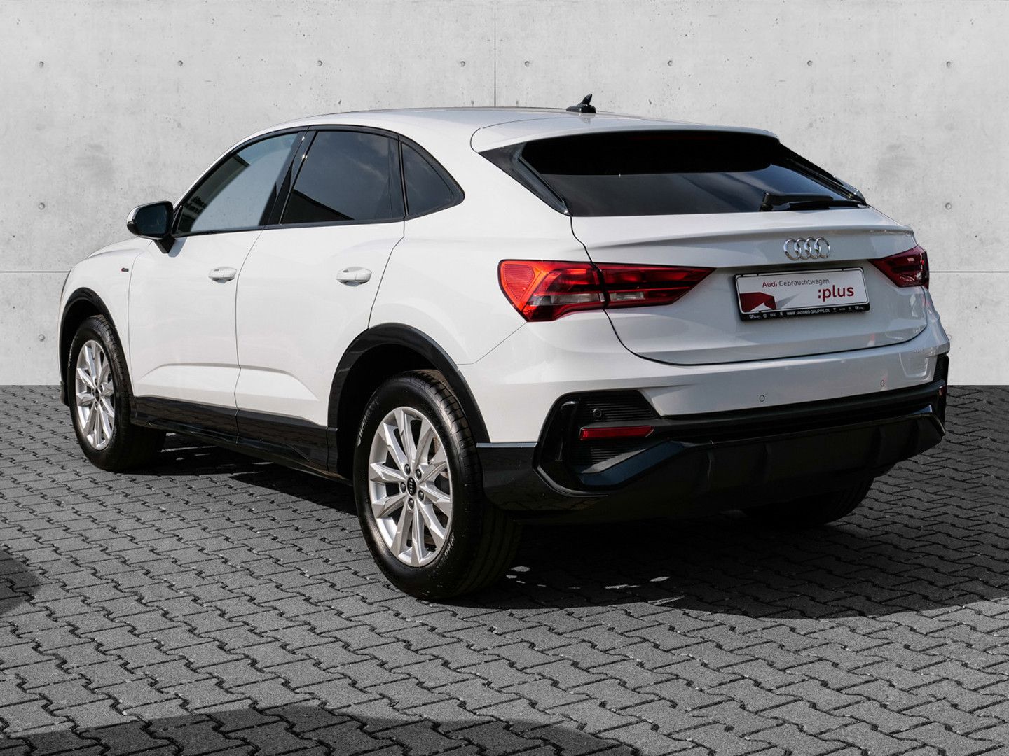 Audi Q3 Sportback 35 TFSI Black AHK LED NAVI Sitzh. A foto 2