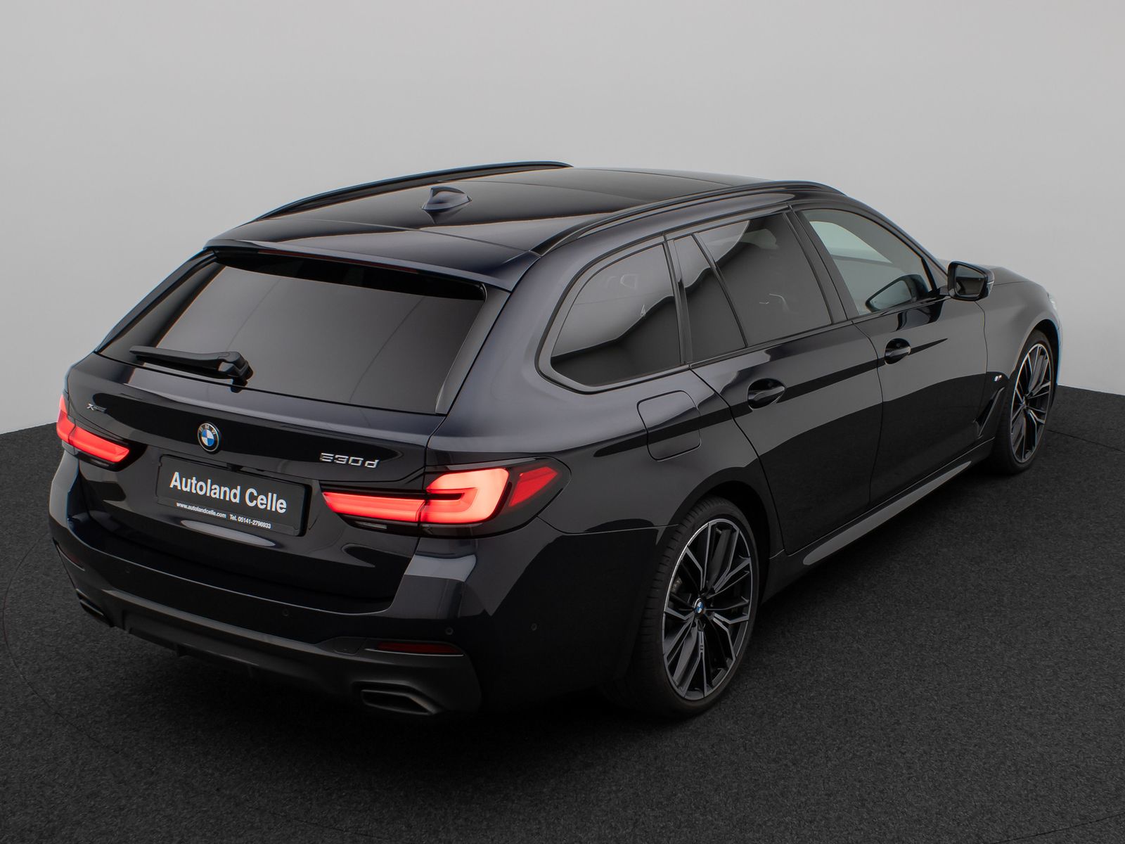 Fahrzeugabbildung BMW 530d xD M Sport Pano Kamera Laser HUD H/K 20Zoll