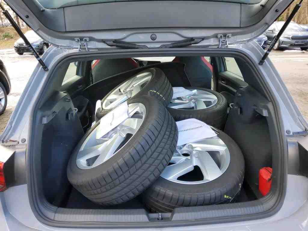 Volkswagen Golf - Bild 4