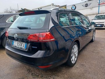 Volkswagen Golf - 4