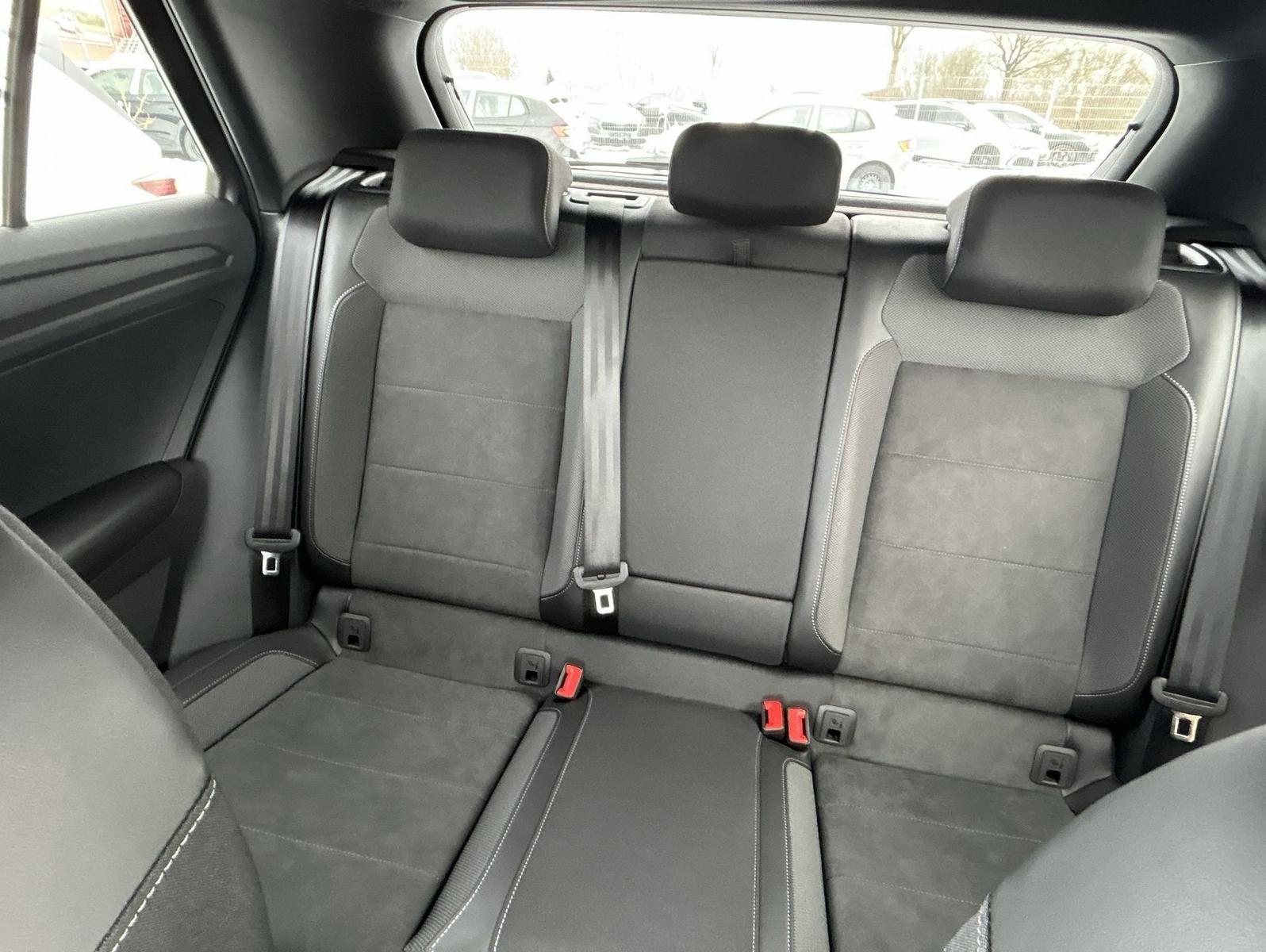 Volkswagen T-Roc 2.0 TDI DSG Style BlackStyle IQ.DRIVE AHK