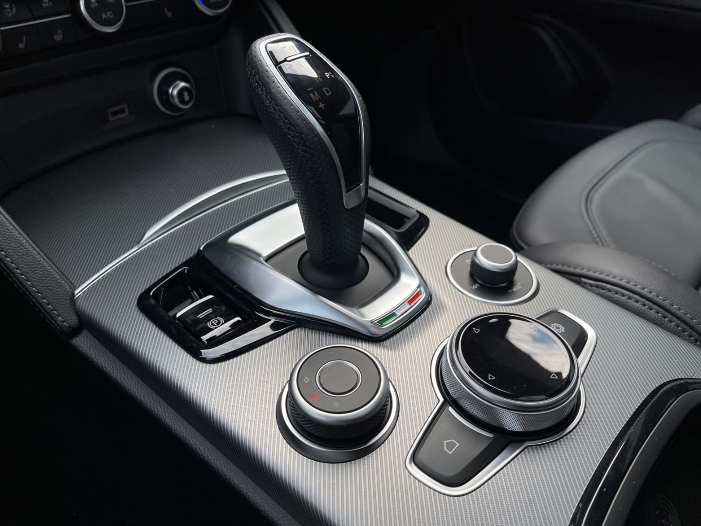 Alfa Romeo Stelvio - Bild 15