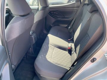 Toyota Yaris - 10