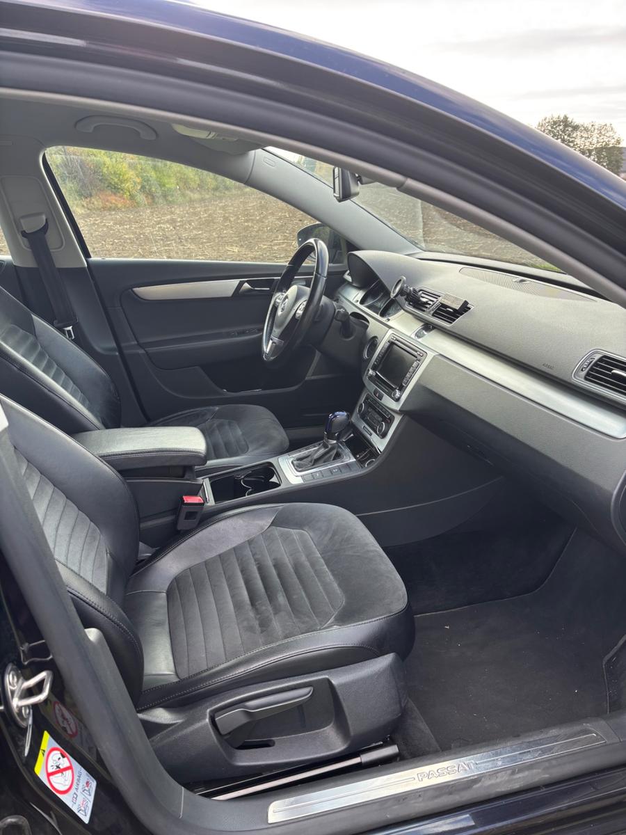 Volkswagen Passat 2011 — photo 11