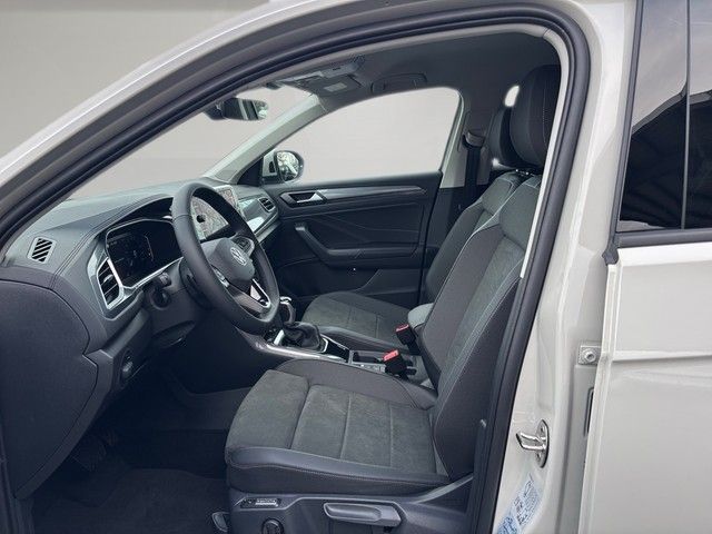 Fahrzeugabbildung Volkswagen T-Roc  1.5TSI DSG Style AHK+GJR+KAMERA+SHZ+NAVI+