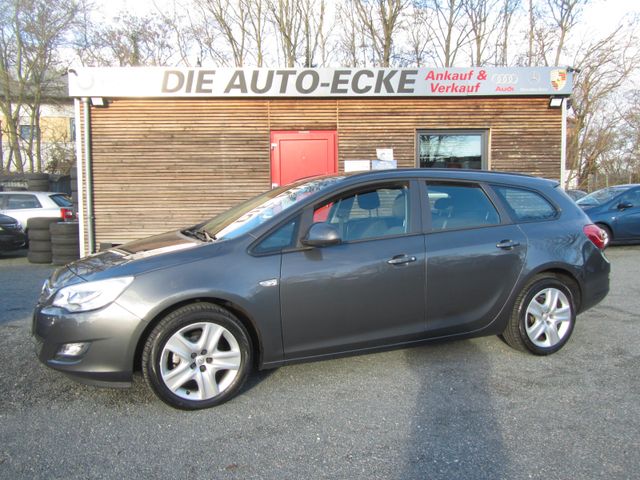 Opel Astra J Sports Tourer 1.4 Selection / AHK