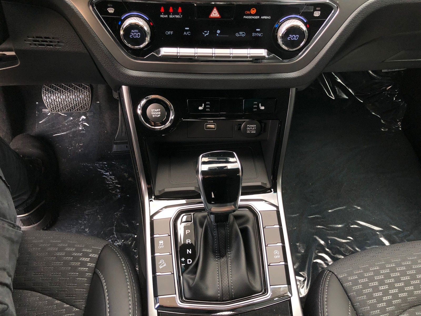 Fahrzeugabbildung KGM KORANDO+BLACKLINE+AMBIENTE+KAMERA+SH+LED++++++++