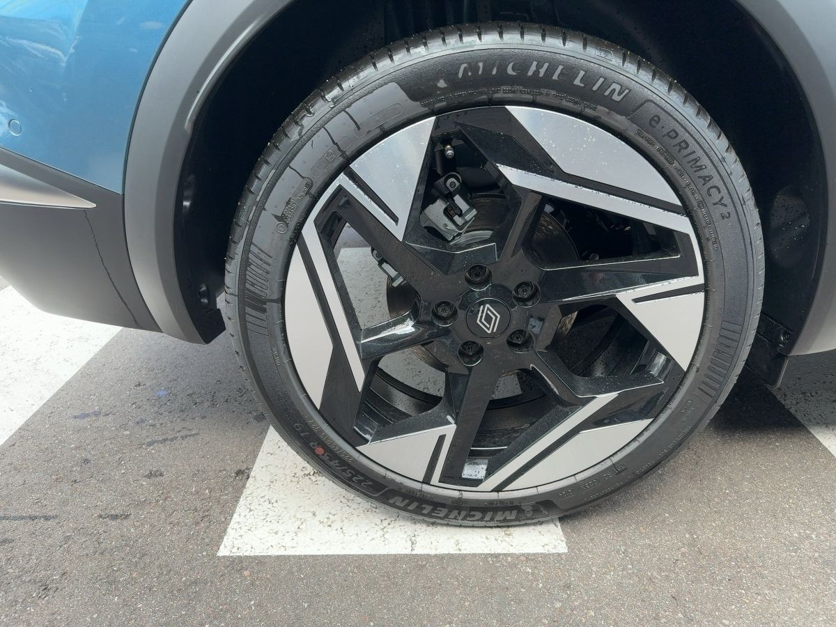 Fahrzeugabbildung Renault Symbioz Iconic E-Tech Full Hybrid 145